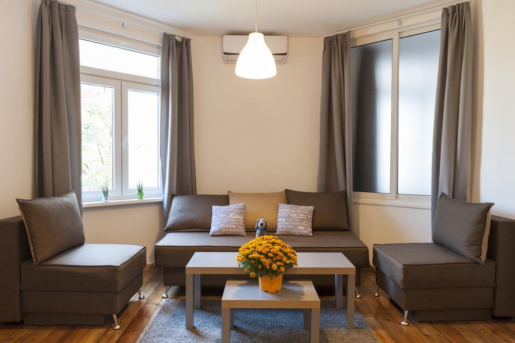 Graf Ignatiev - 3Br Apart Sofia Buitenkant foto